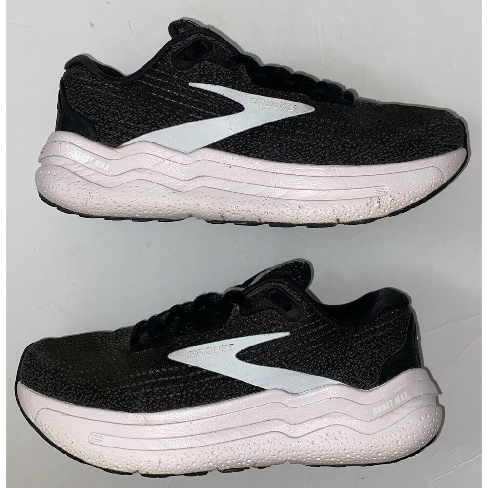 Brooks Ghost Max 2 Women's Size 7 Running/Walking Athletic Sneakers